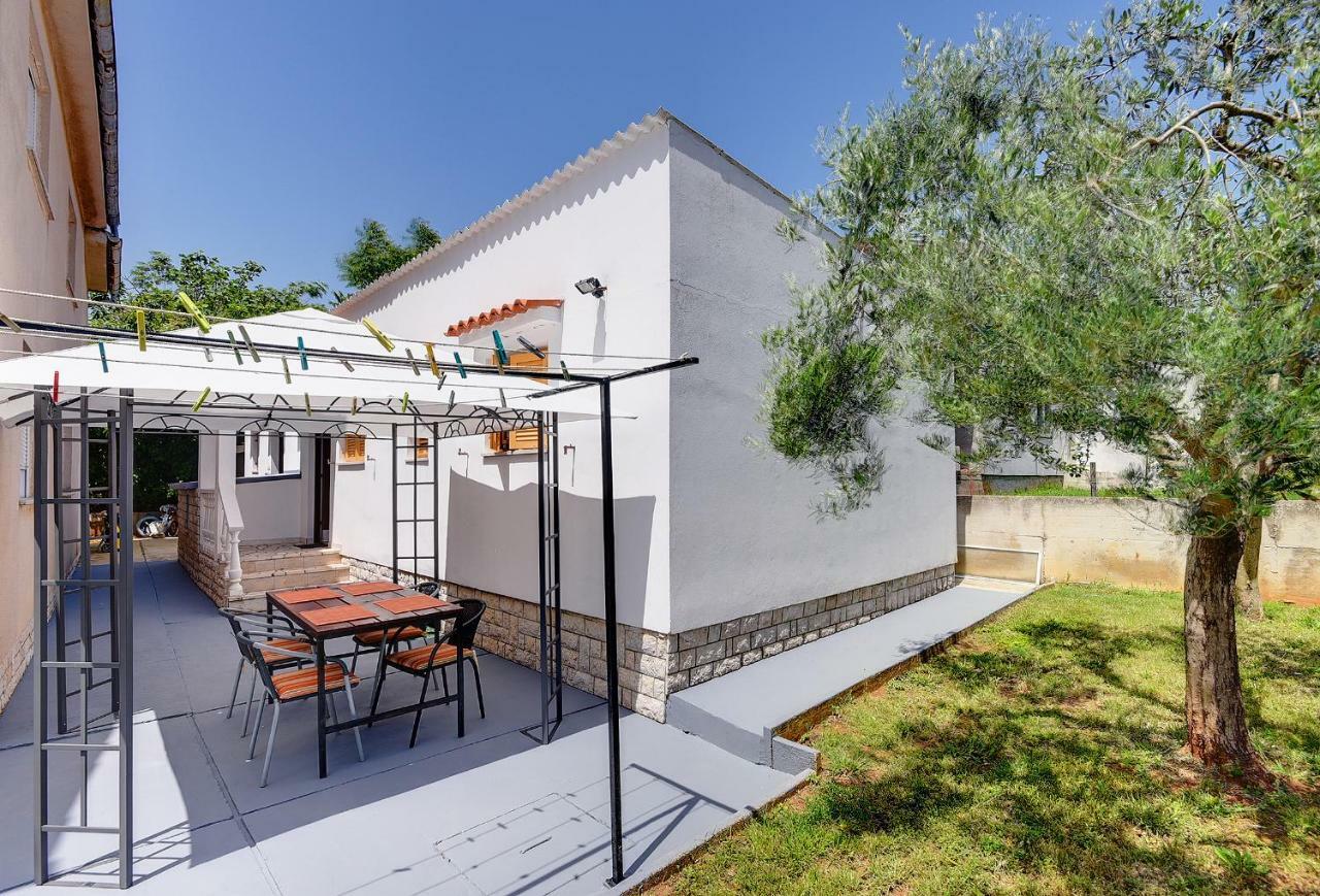Holiday Home Mihael Медулин Екстер'єр фото